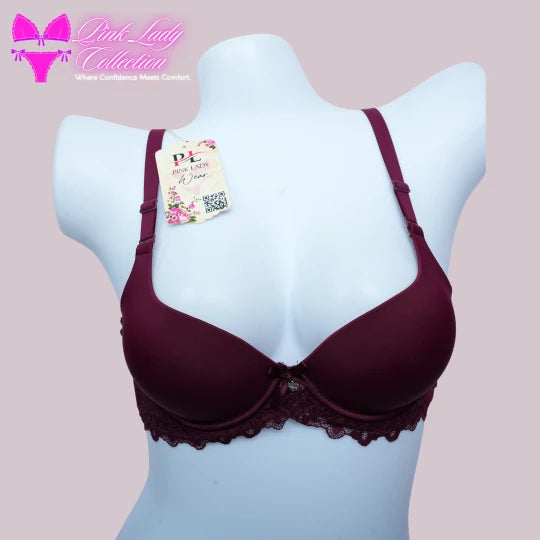 Women’s soft cotton wireless non-padded bra with lace design