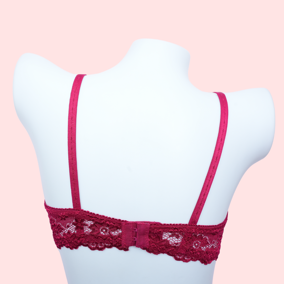 Red Lacy Non Padded Stretchable Straps Imported Bra